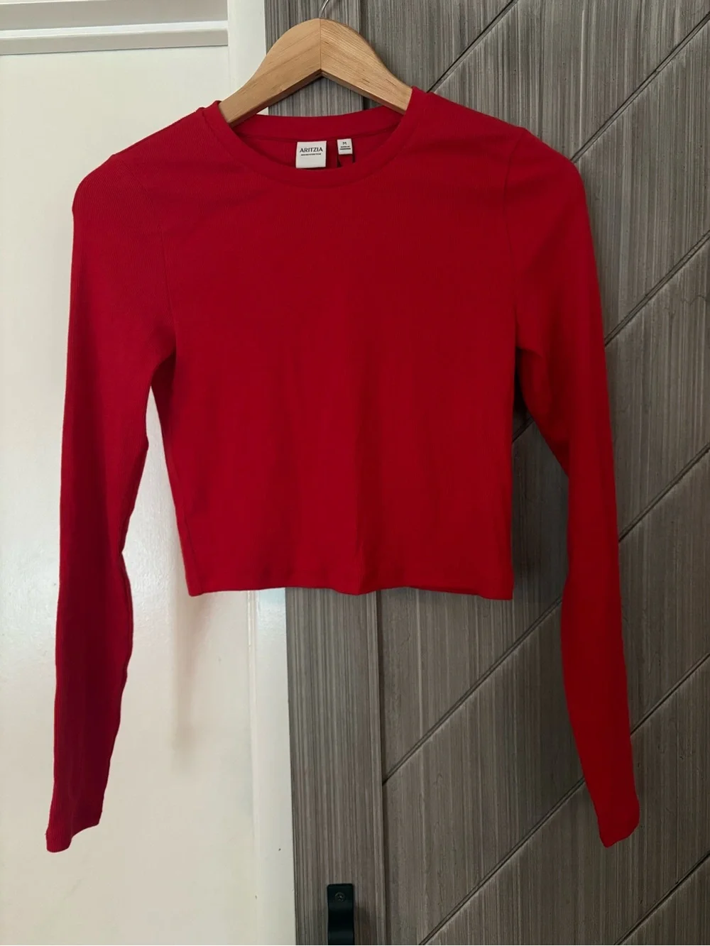 NWT Aritzia HomeStretch Rib Crew Waist Longsleeve Flashing Red Size Medium